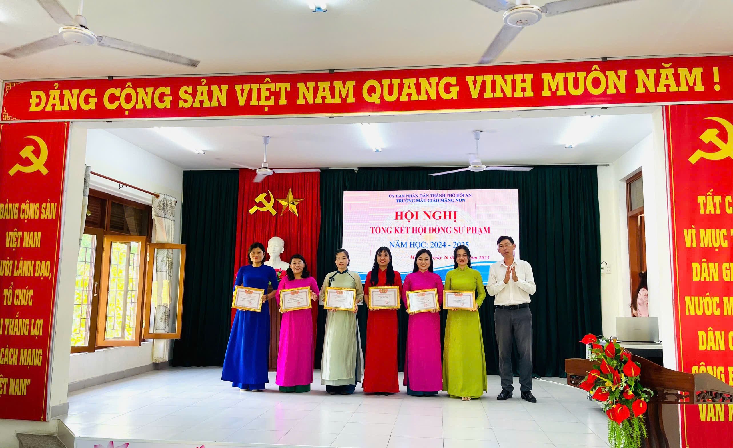 anh tin bai